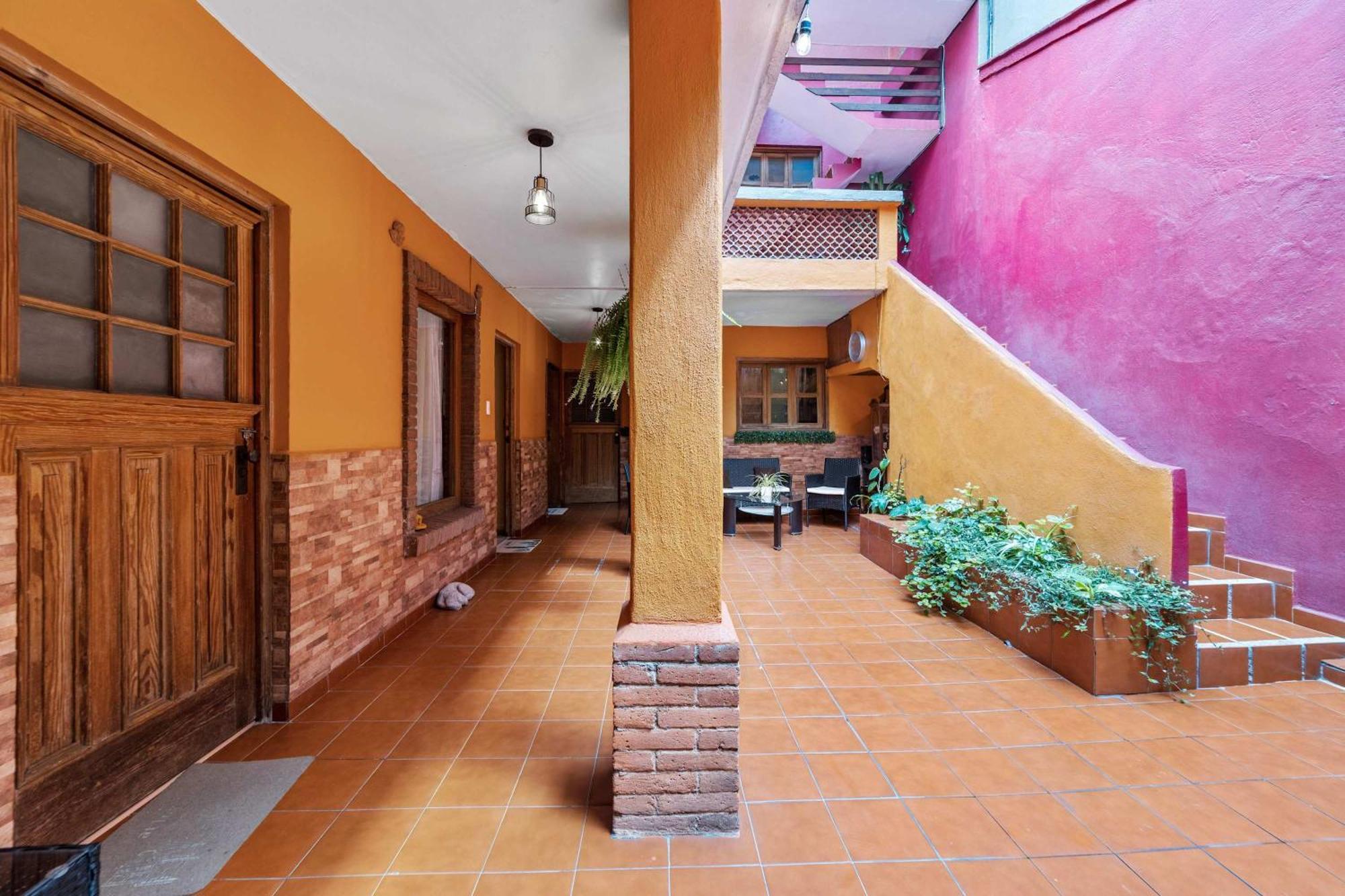 Charming 2-Bedroom Retreat In Lomas De Bezares Мексико Сити Екстериор снимка